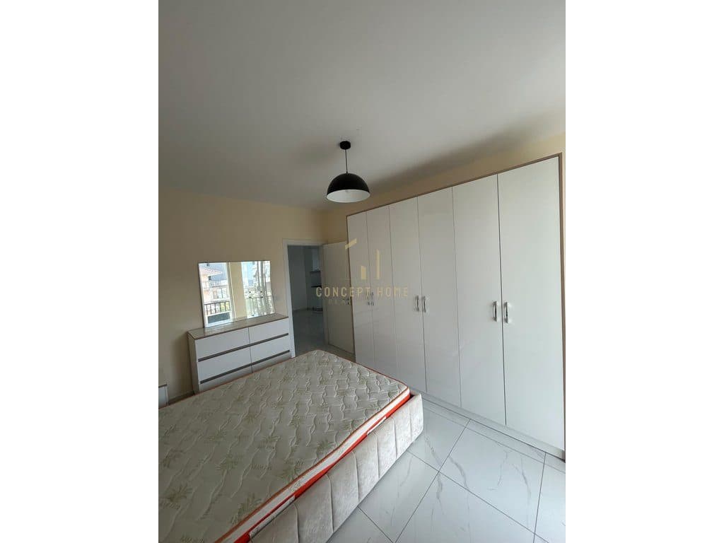 Jepet me qera apartament 1+1 ne Kamez 2