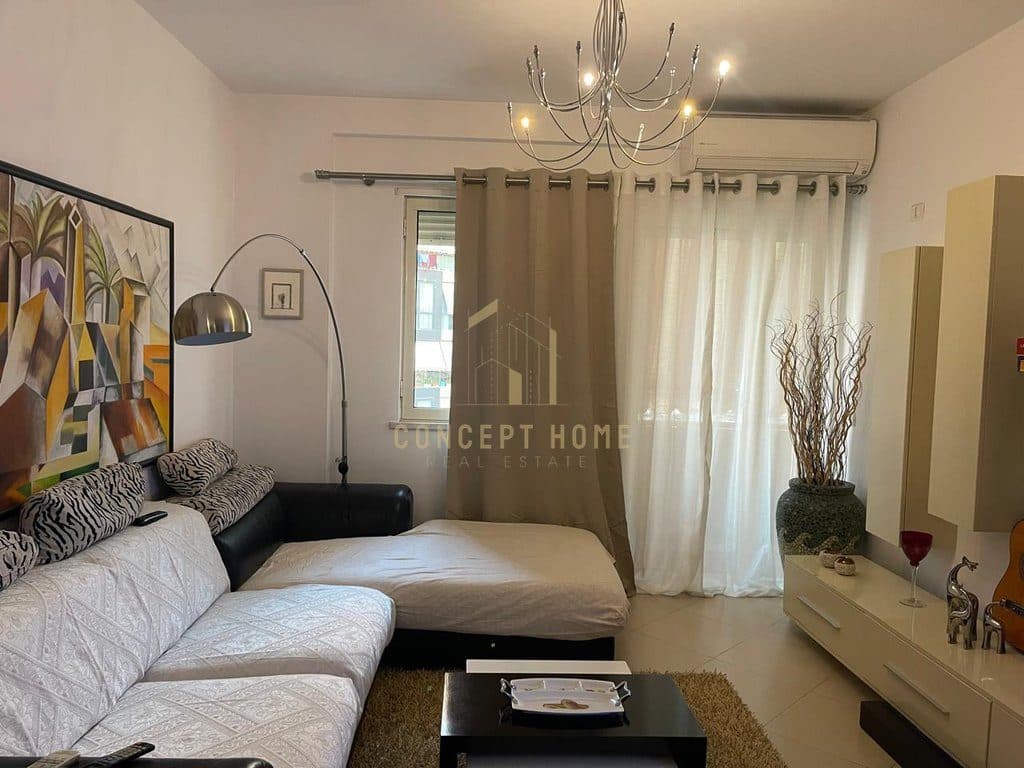 Jepet me qera apartament 2+1 tek 21 Dhjetori 2