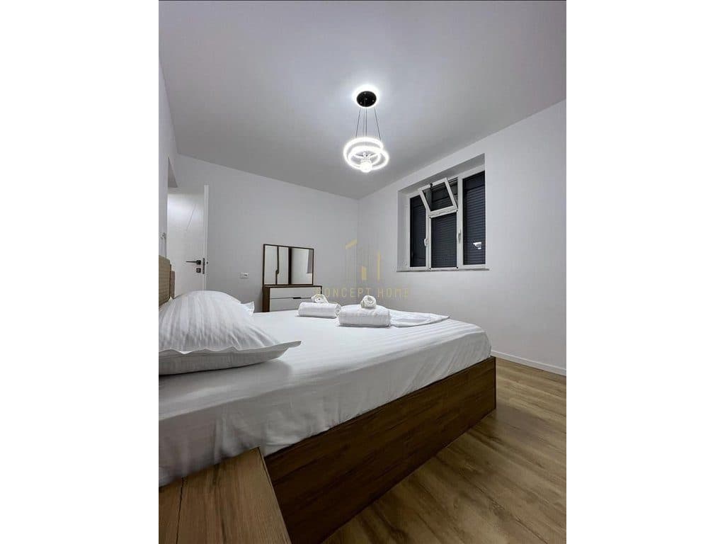 Shitet apartament 2+1 tek Rruga e Kavajes 4