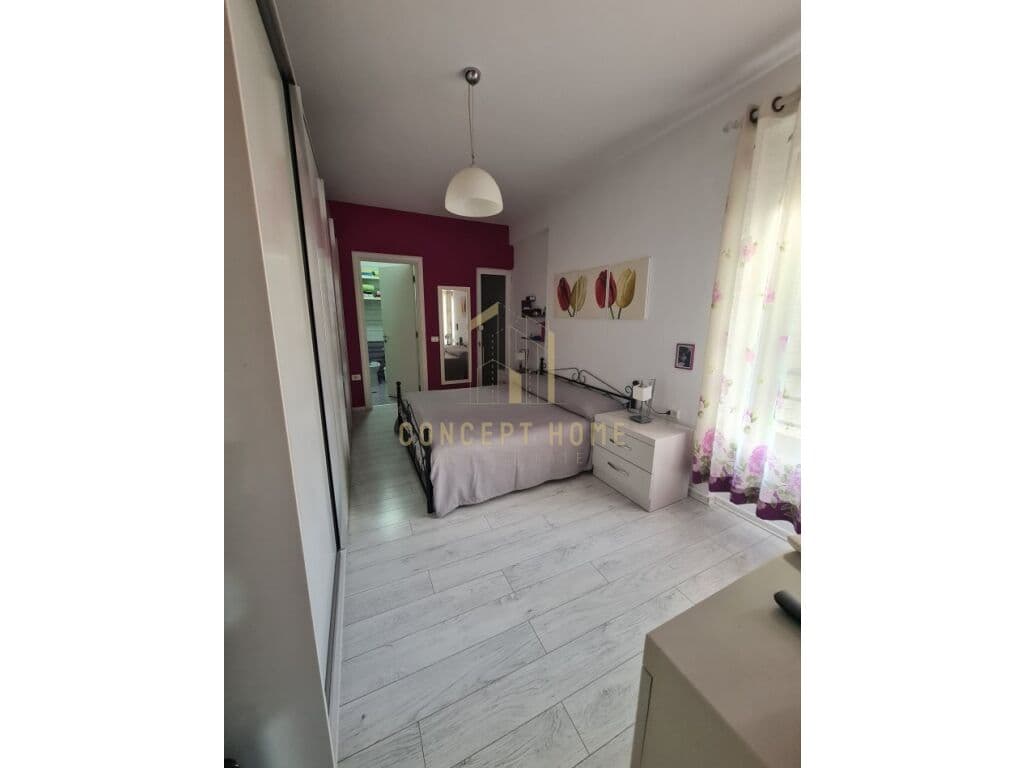 Shitet apartament 2+1 Ne Yzberisht 3