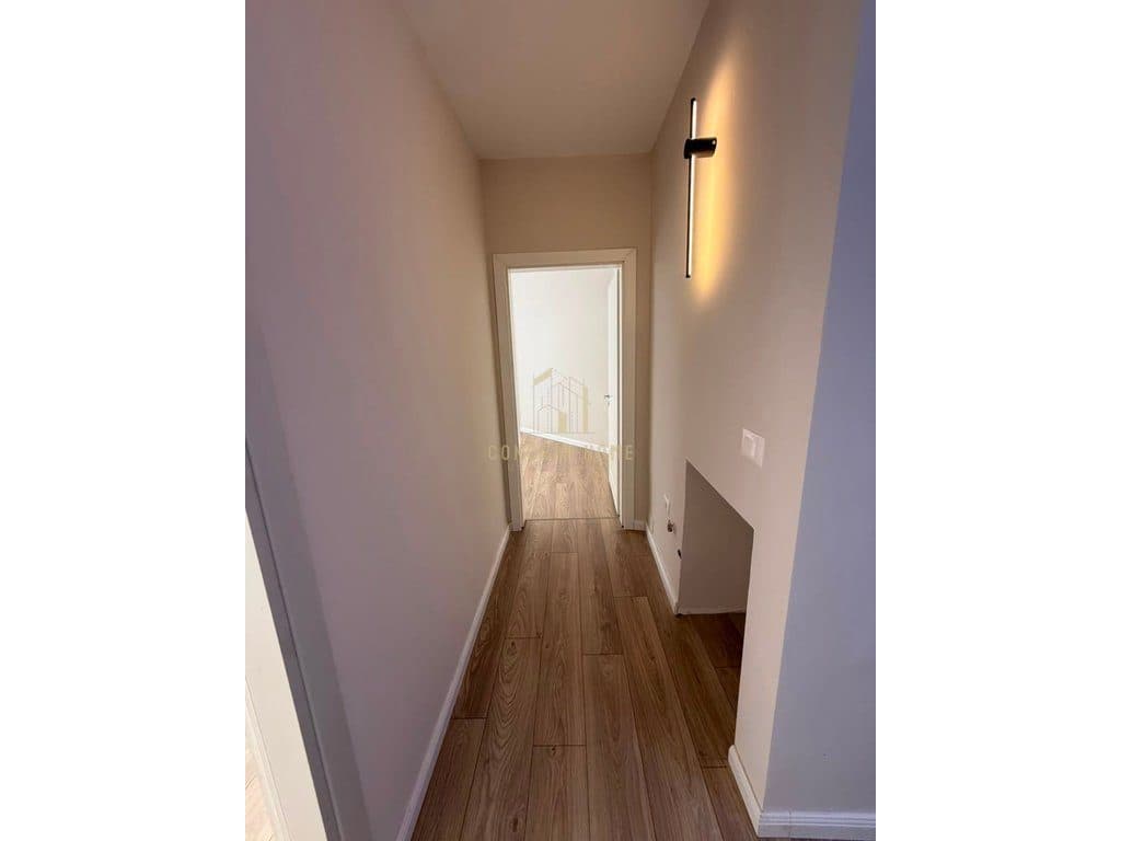 Shitet apartament 1+1 ne Don Bosko 4