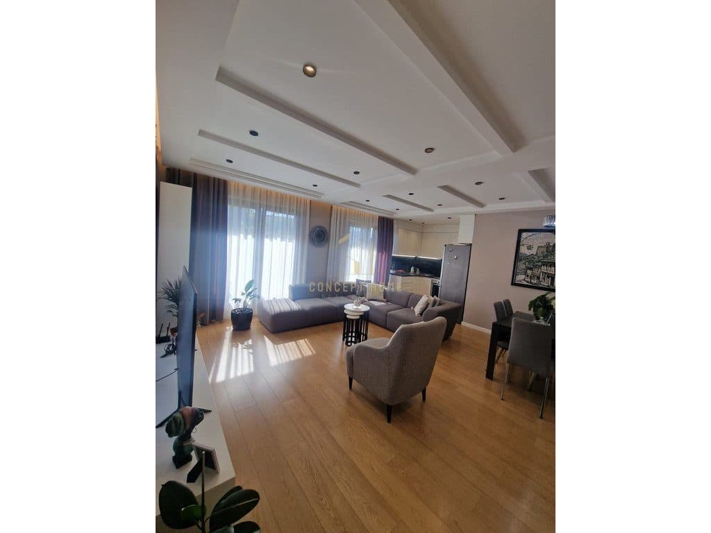 Apartament 3+1+2 me qera - 4
