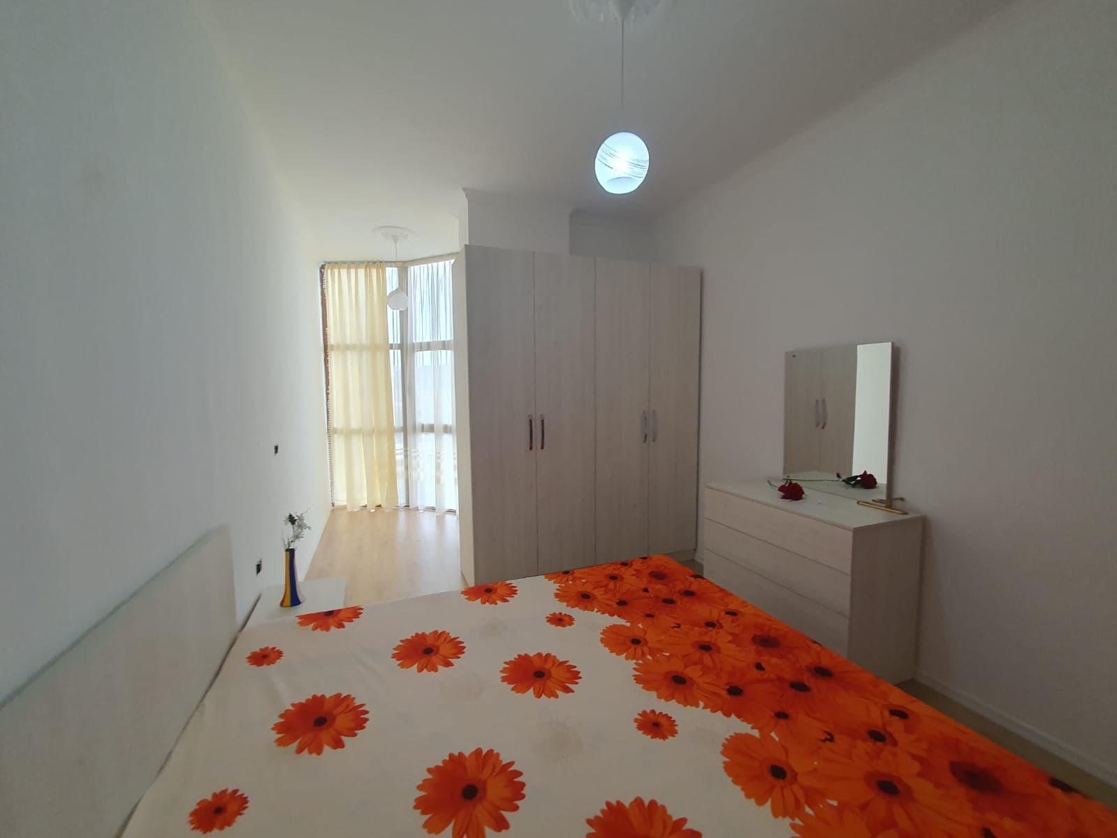 Shitet apartament 2+1 Yzberisht