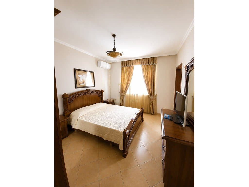 Jepet me qera apartament 2+1 prane 4