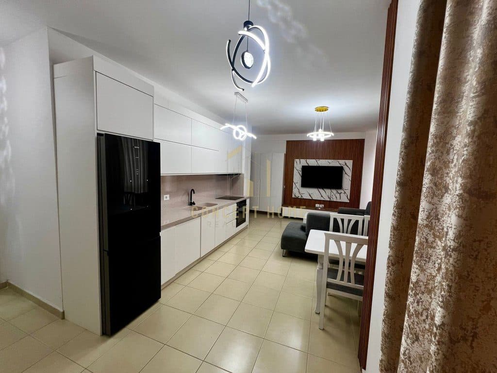 Jepet me qera apartament 2+1 tek Bulevardi i Ri(Rezidenca Avid). 4