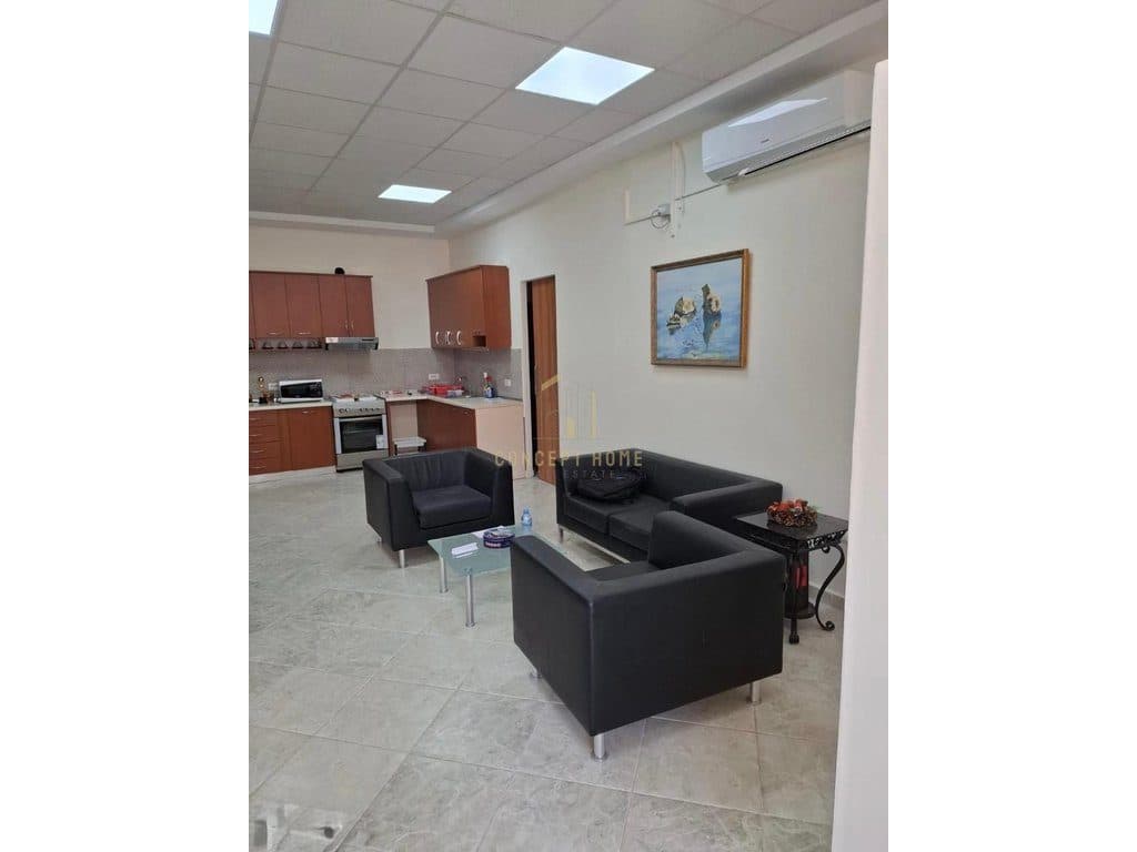 Jepet me qera apartament 2+1 Tek Blloku i Ambasadave 3