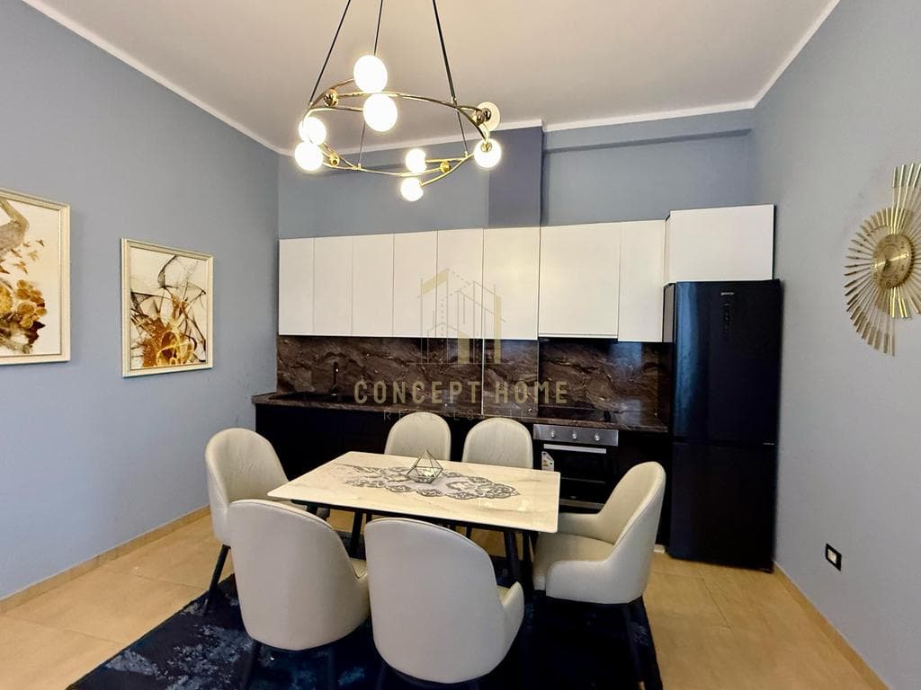 Shitet Apartament 1+1 ne Fresk