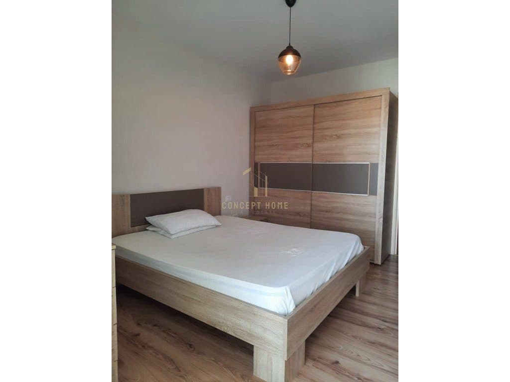 Jepet me qera Apartament 1+1 tek 4