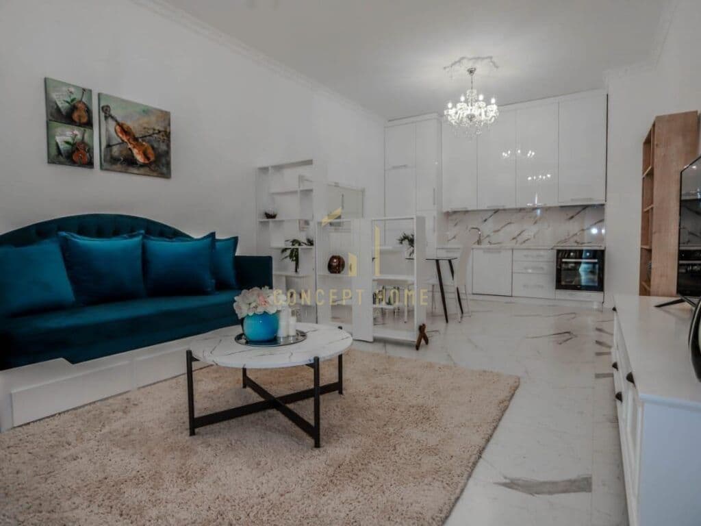Jepet me Qira apartament 1+1 te Square 21 / 800euro
