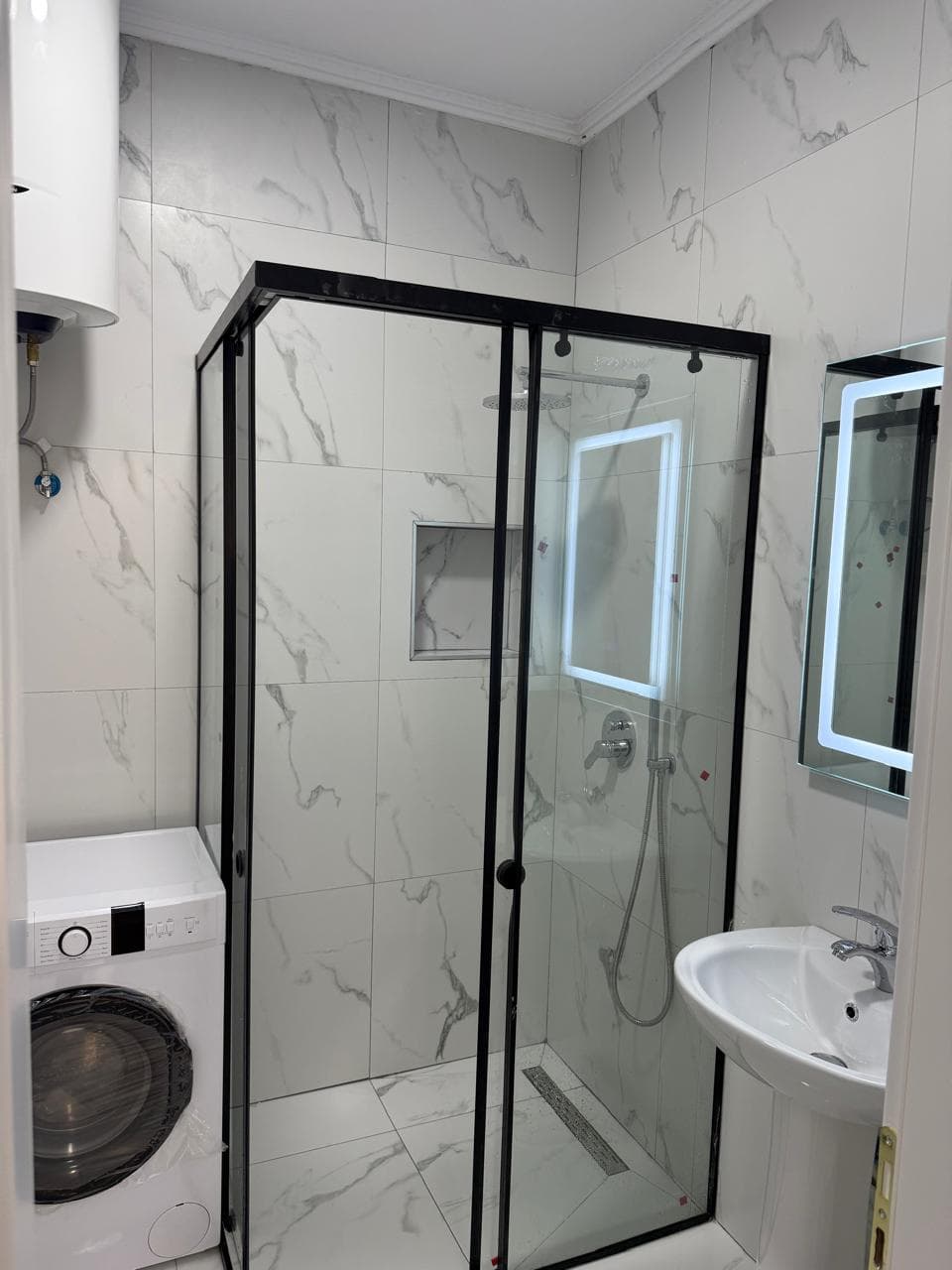 Shitet Apartament 1+1 ne Astir 4