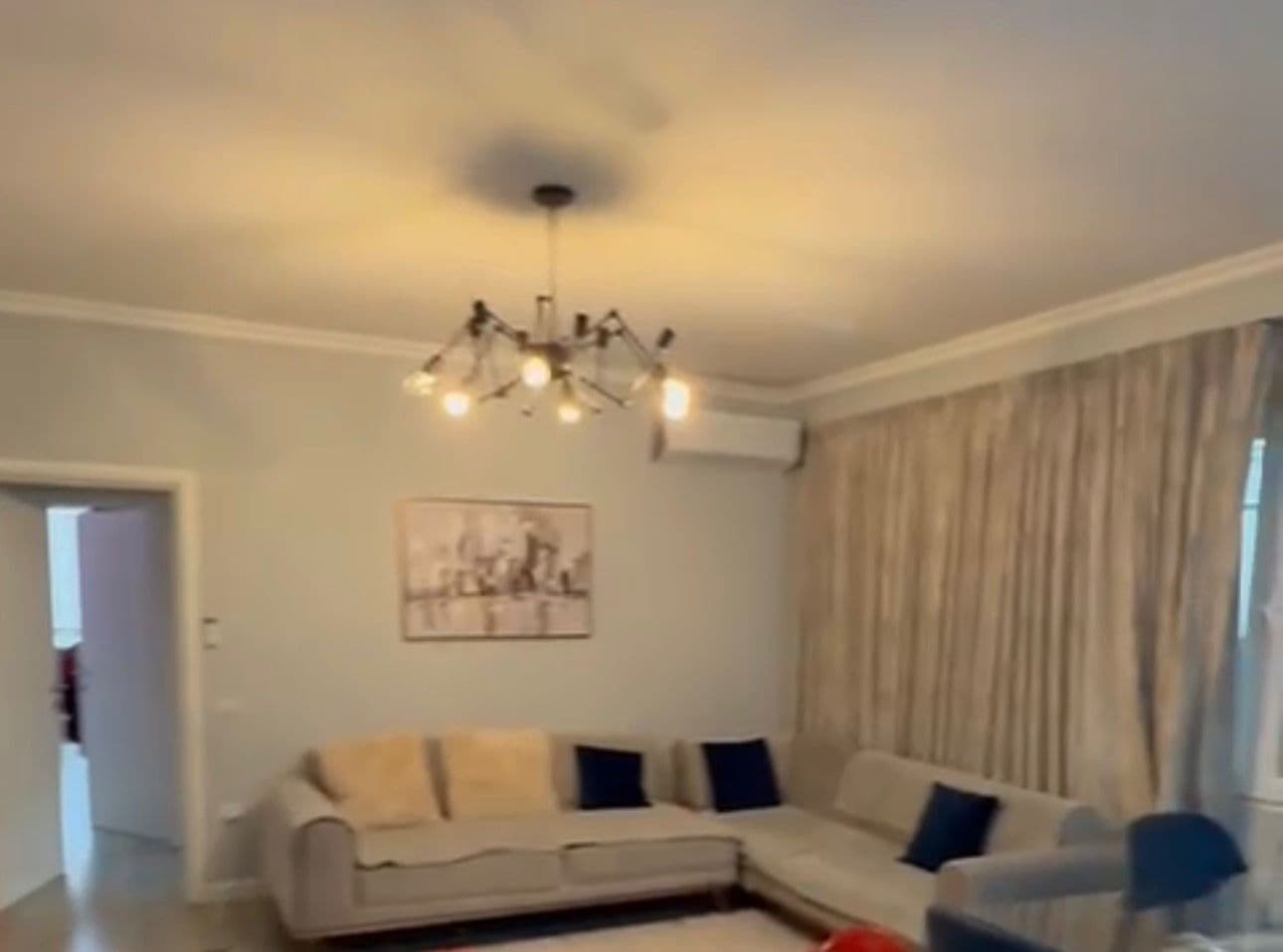 Shitet Apartament 2+1 – Pallatet e Tomdoshit, Shkoze 147,000 €