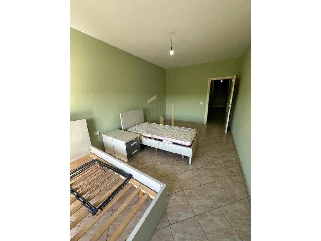 Apartament 2+1 për Qira në Kthesa e Kamzës, Tiranë - 500€ | 128 m² 2