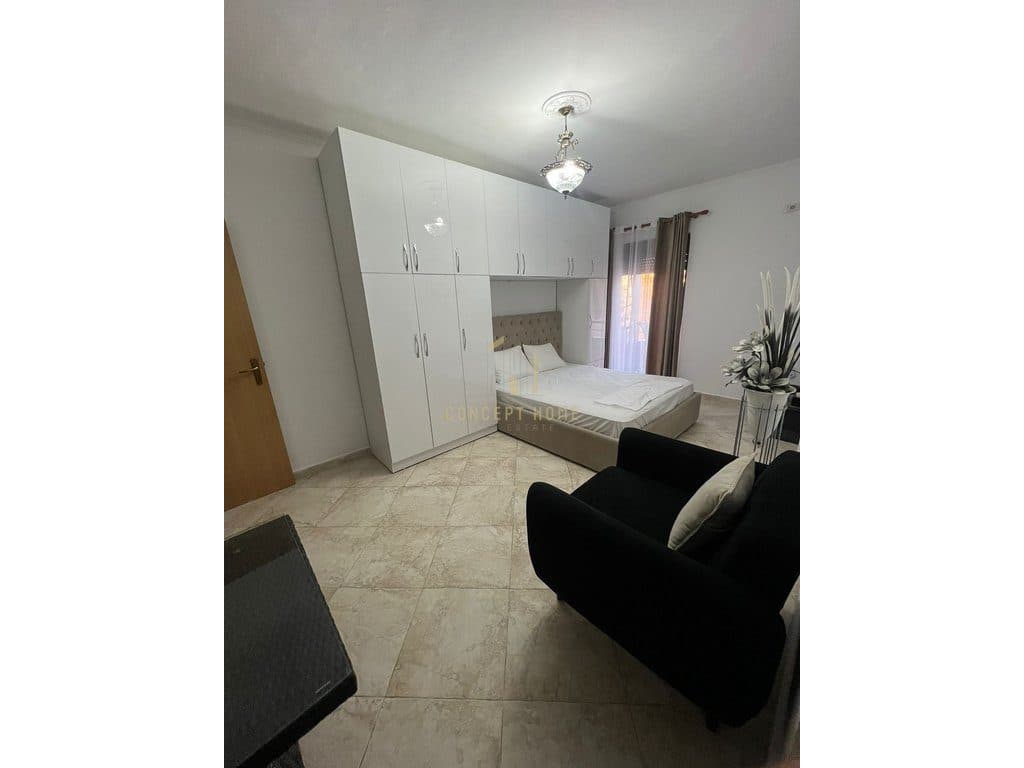 Garsoniere Me Qira në Rruga Barrikadave, Tiranë - 520€ | 45 m²