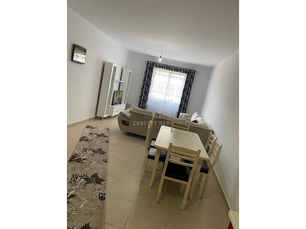 Jepet me qera Apartament 3+1+2 Ne Kinostudio