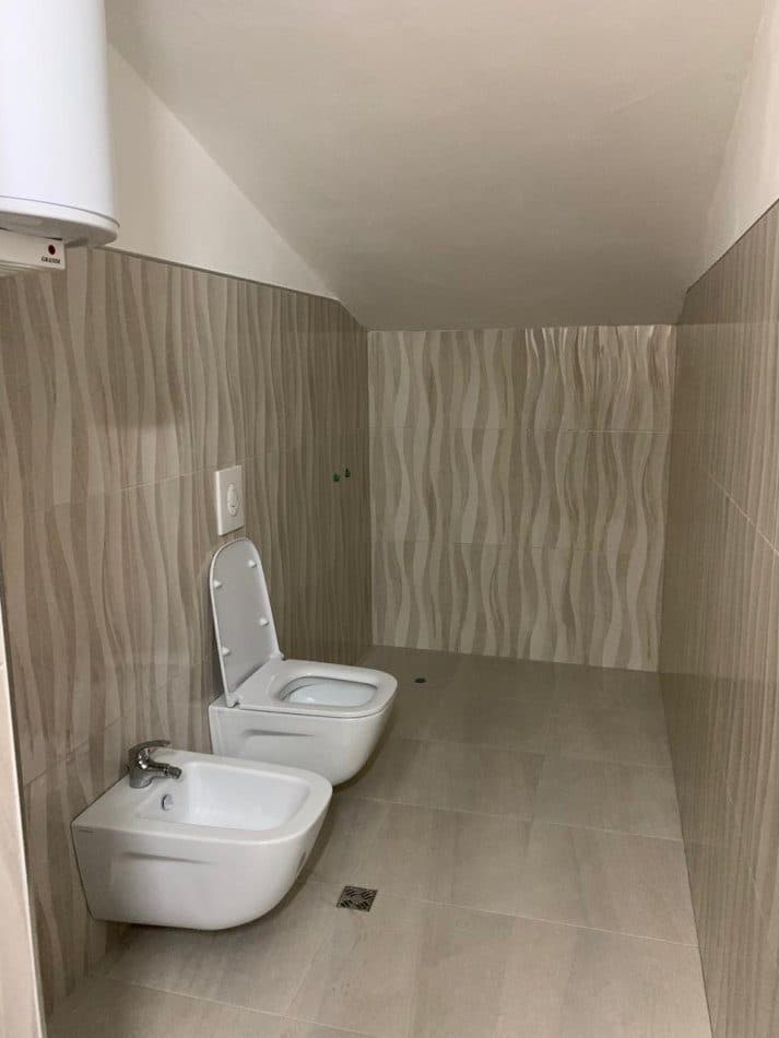 Jepet me qera Duplex 3+1+2 Ne Fresk 4