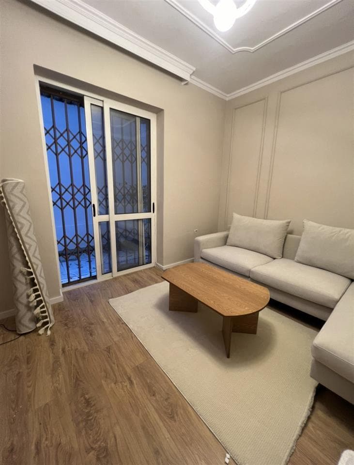 Jepet me Qira Apartament 1+1 tek Rruga e Elbasanit