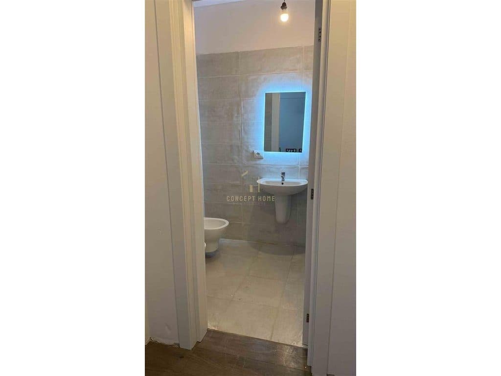 Jepet me qera apartament 1+1 tek Univers City 4