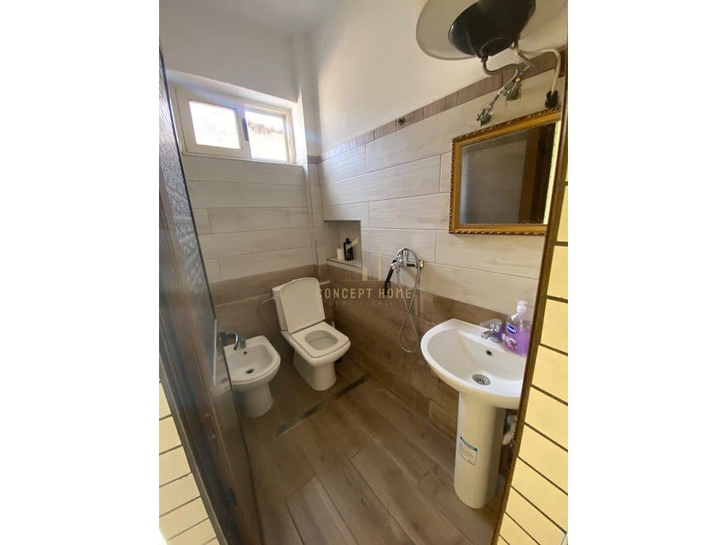 450 leke Apartament 1+1 3