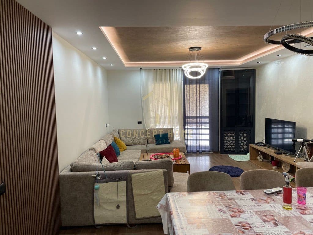 Jepet me qera apartamenti 2+1 tek
