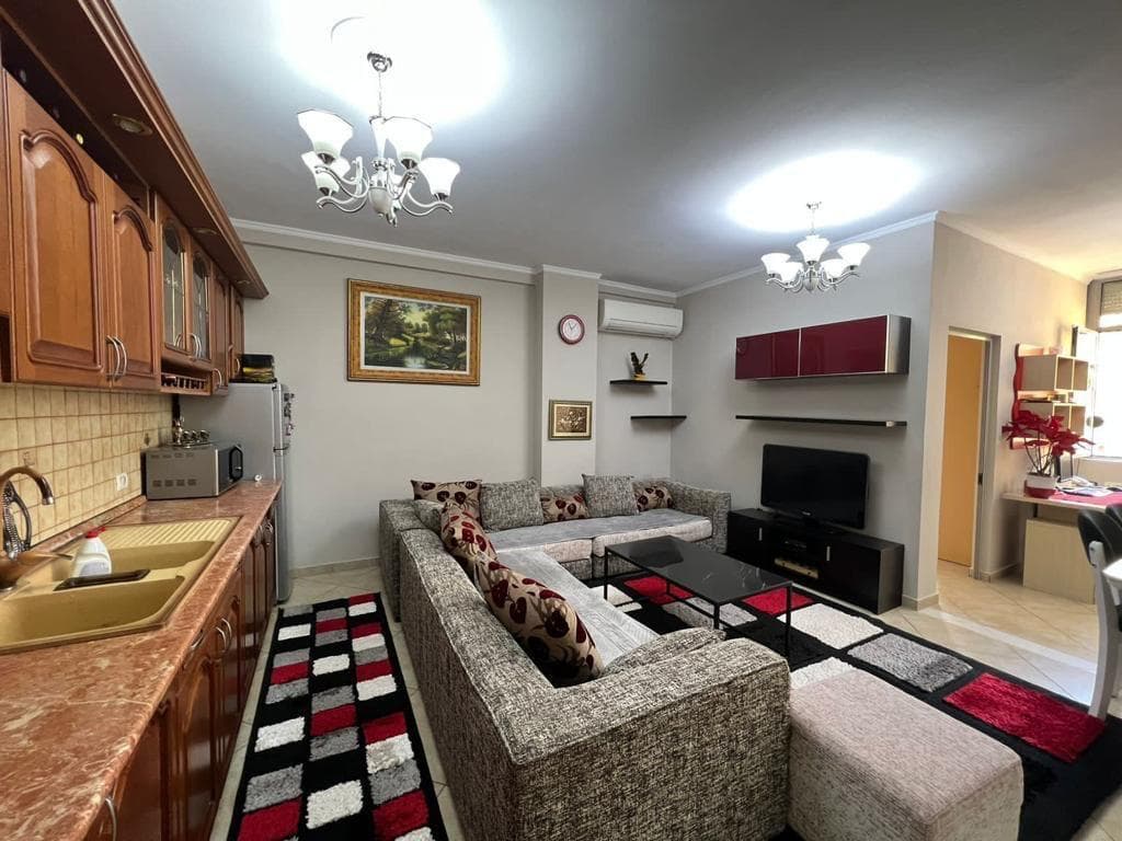 Apartament 2+1 me qira tek Myslym Shyri, Tiranë - 600€ | 82 m²