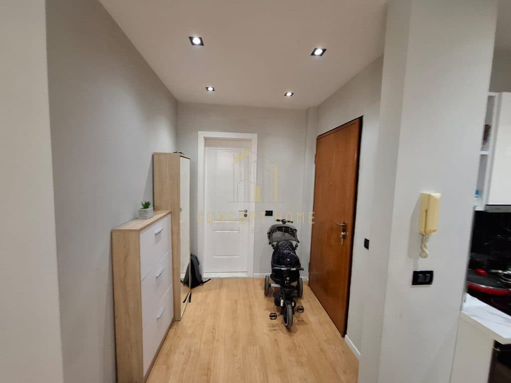 Shitet Apartament 2+1+2 tek Kopshti Botanik 4