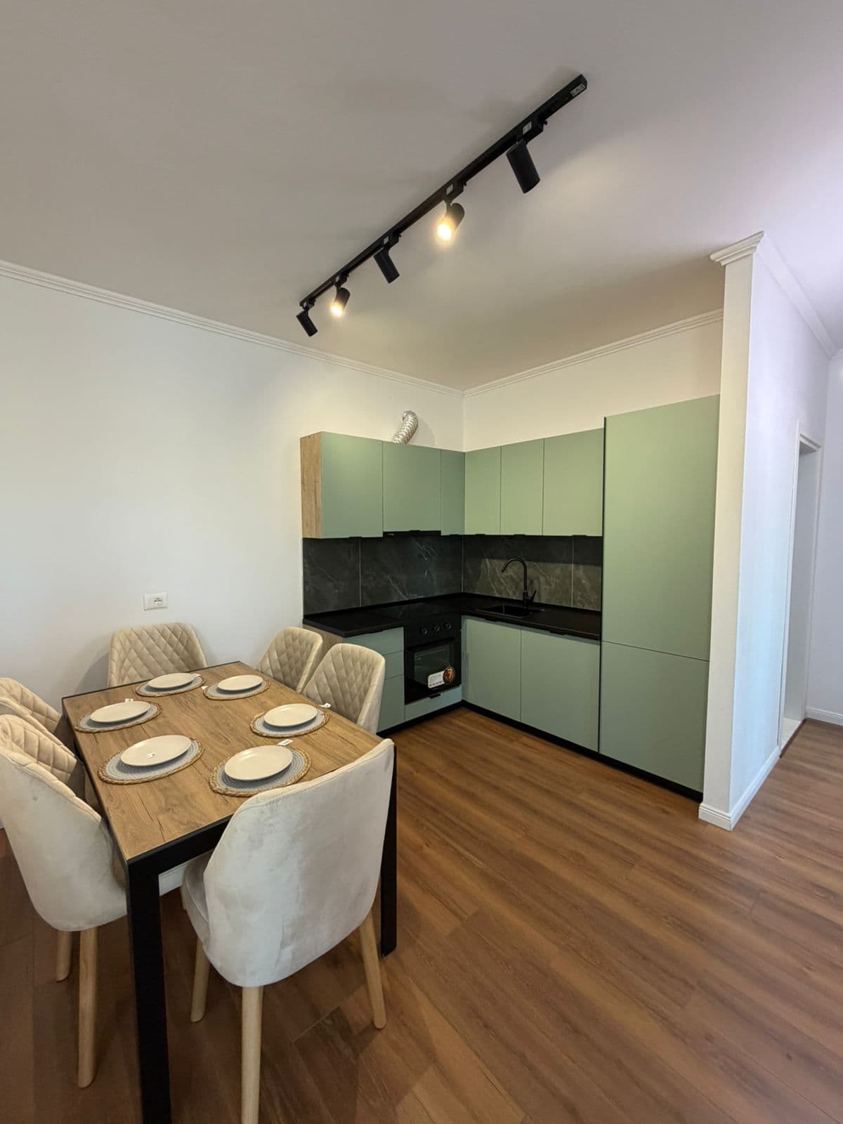 Shitet apartament 2+1 tek Shkembi i Kavajes, Durres. 3