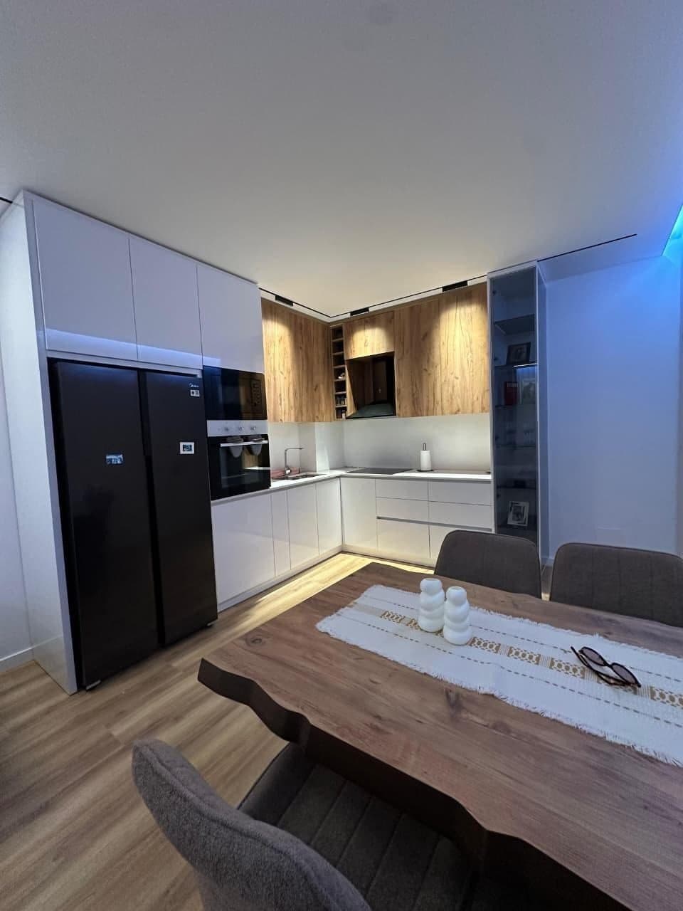 Shitet apartament 2+1 tek Kompleksi Univers City 2