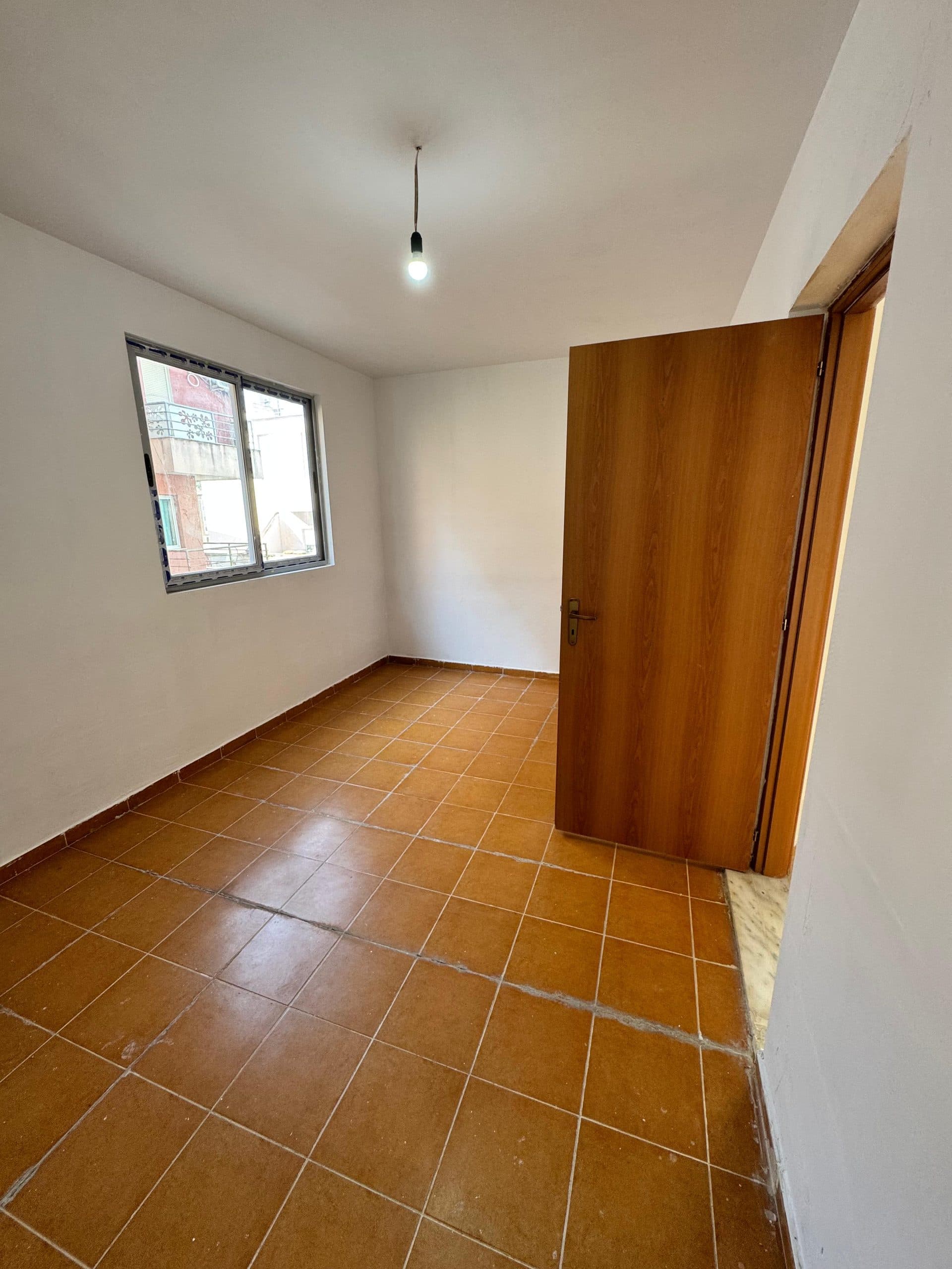Shitet apartament OKAZION 3+1+2 prane Kodra e Diellit-193.000 euro 4