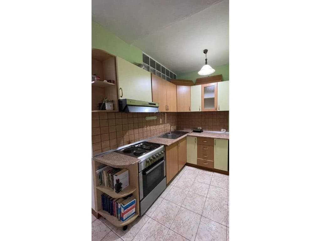 Shitet apartament 1+1 ne Myslm SHyr/Cmimi: 150 milion 2