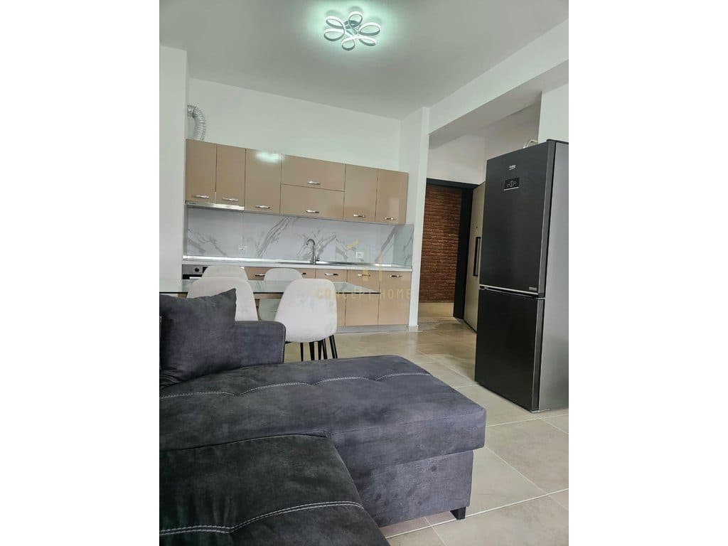 Jepet me qera apartament 1+1 ne