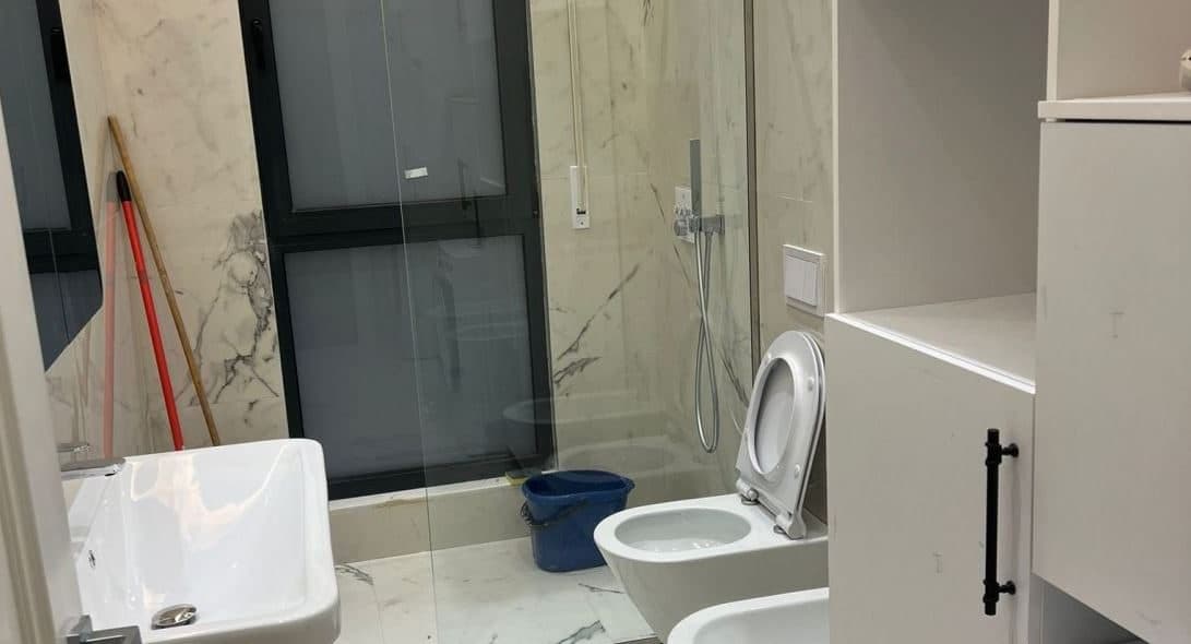 Jepet me qera apartament 3+1+2 Ne Porcelan 2
