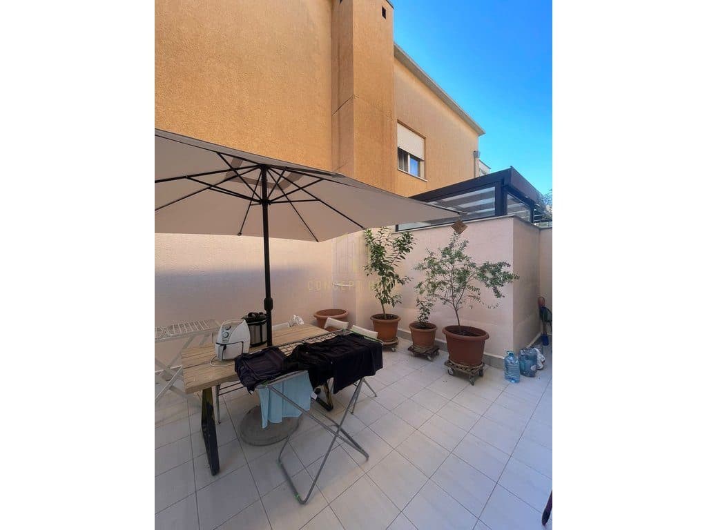Apartament modern në shitje – Komuna e Parisit, Tiranë 4