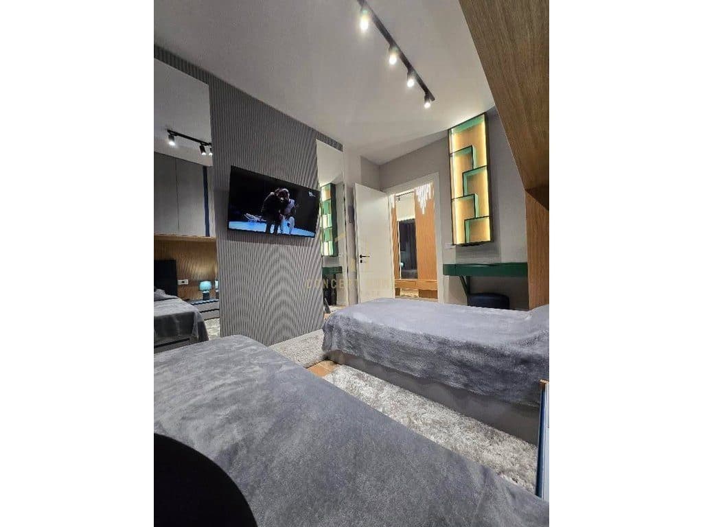 Jepet me qera apartament 2+1+2 tek Kodra e Diellit 1 3