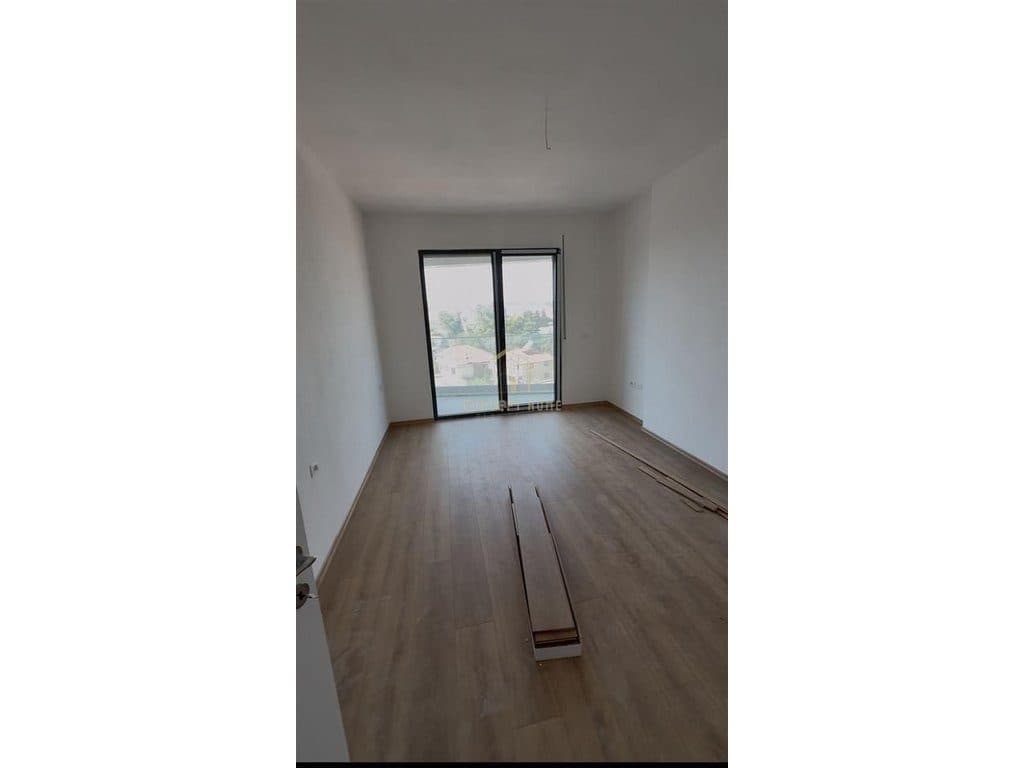 Jepet me qera apartament 1+1 ne Laprake