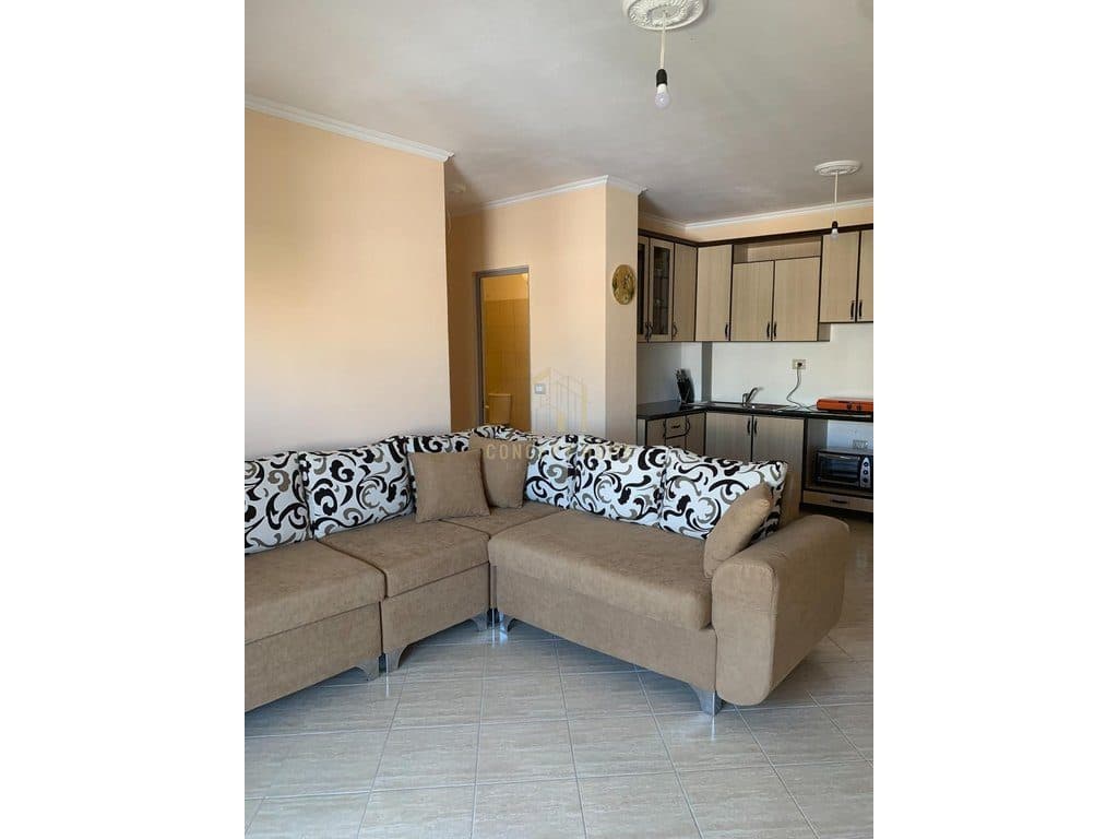 Shitet Apartament 2+1 Tek Shkembi i Kavajes 4