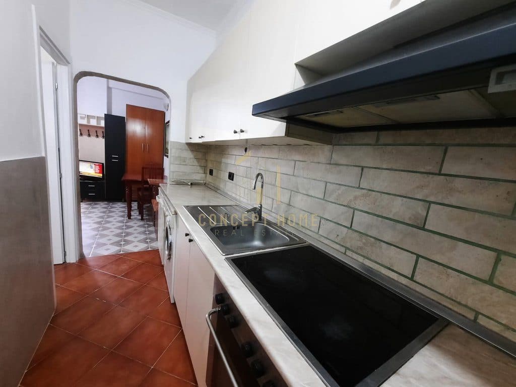 Jepet me qera Apartament: Bulevardi Ri 2