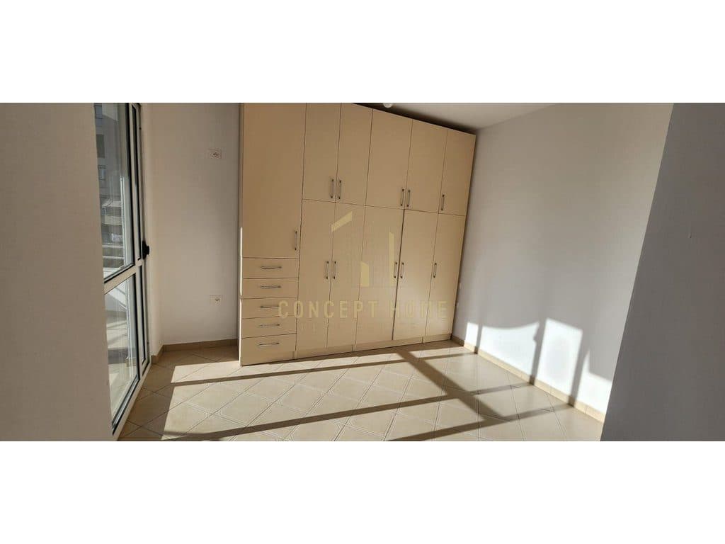 Shitet Apartament 1+1 ne Fresk 4