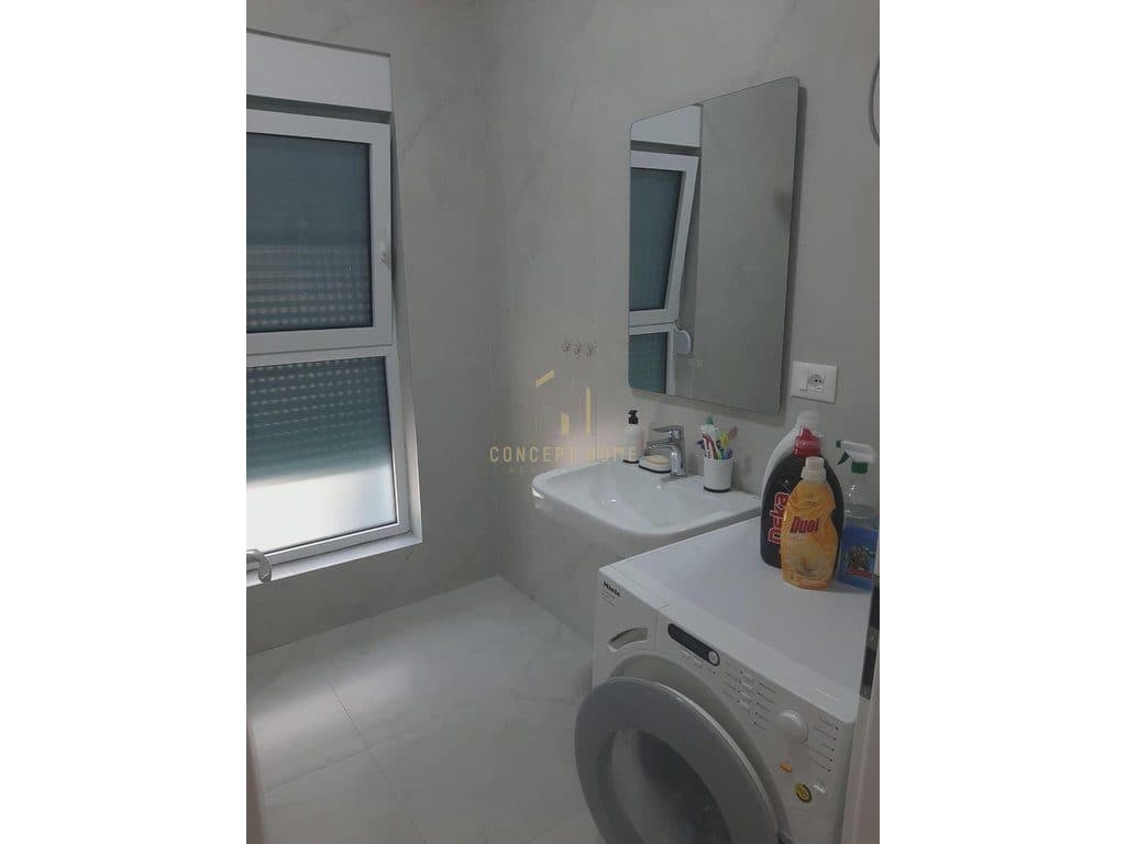 Apartament 1+1 me qera ne Ali Dem. 4