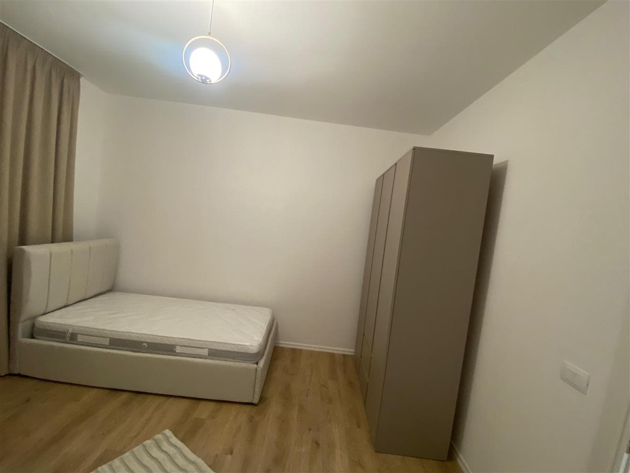 Jepet me qera apartament 2+1+parkim tek Univers City 2