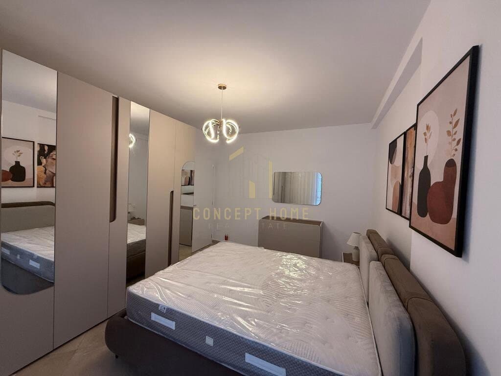 Jepet me qera apartament 2+1 Rruga e Barrikadave