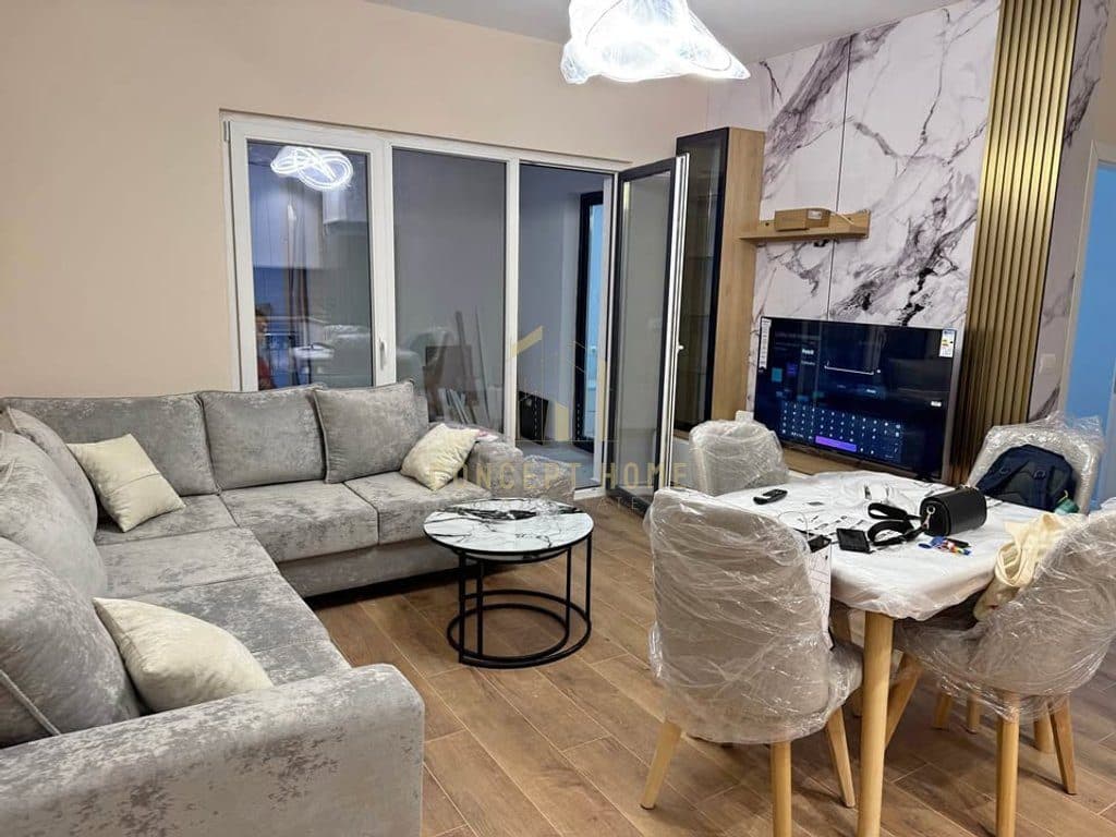 Jepet apartament 1+1 me qera te Zogu i Zi Rruga e Durrsit/Zogu i