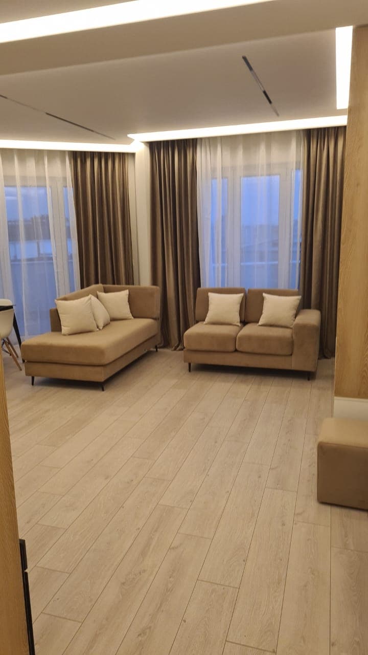 Jepet me qera apartament 2+1 +Parkim Ne Astir (River Residence) 2
