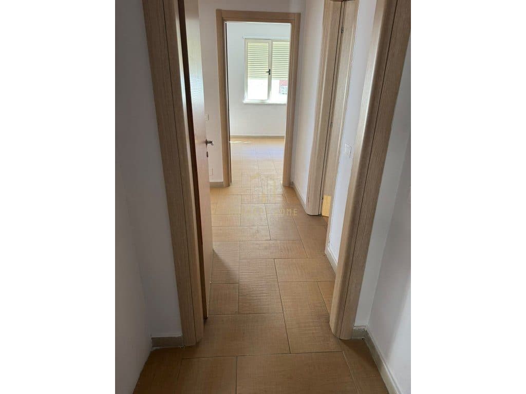 Jepet me qera apartament 3+1 tek Kodra e Diellit