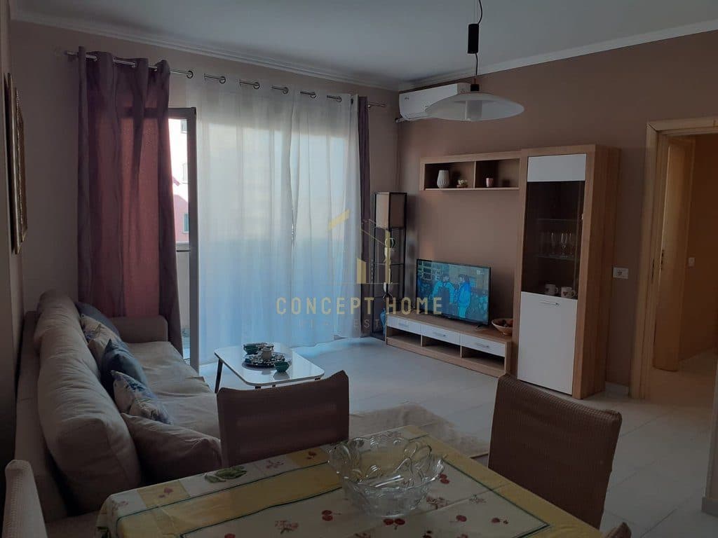Jepet me qera apartament 1+1 te Khesa Kamezes 4