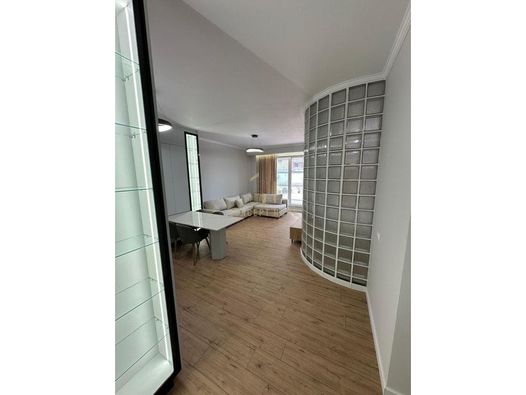 Jepet me qera apartament 2+1+2 ne 3