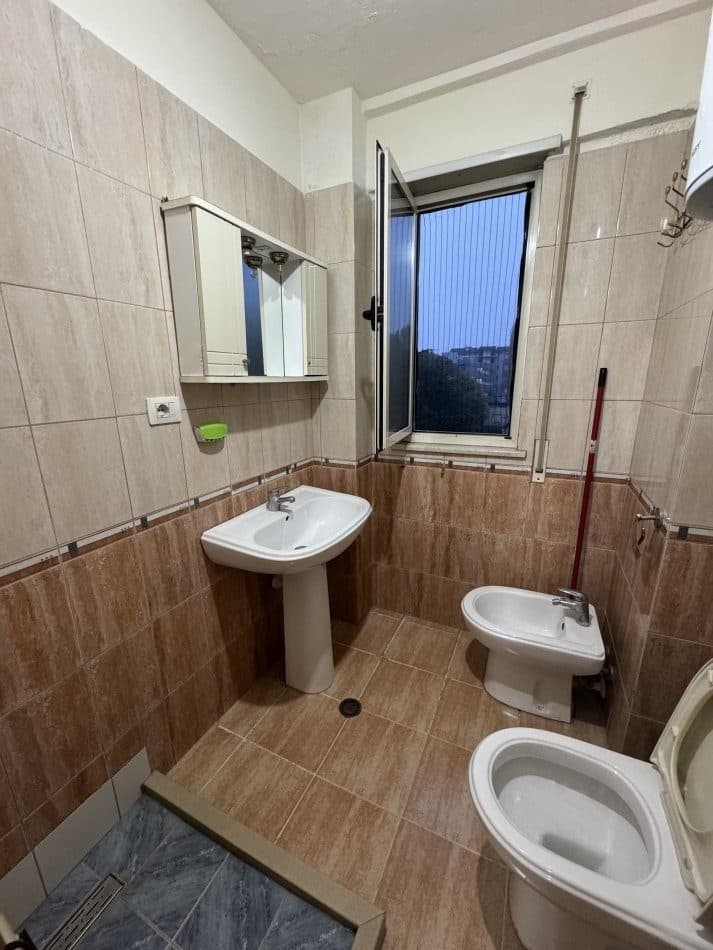 Jepet me qera Apartament 2+1 ne Fresk prane pasticeri Alna / 450 EURO 3