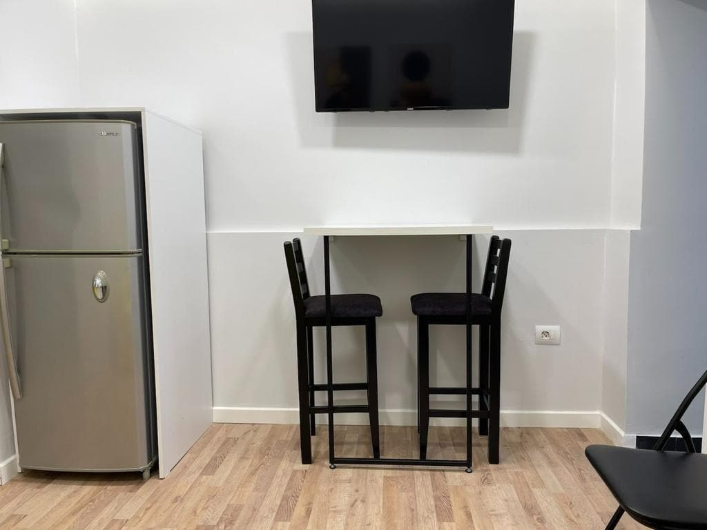 Jepet apartament 1+1 me qera tek Stadiumi Dinami 2