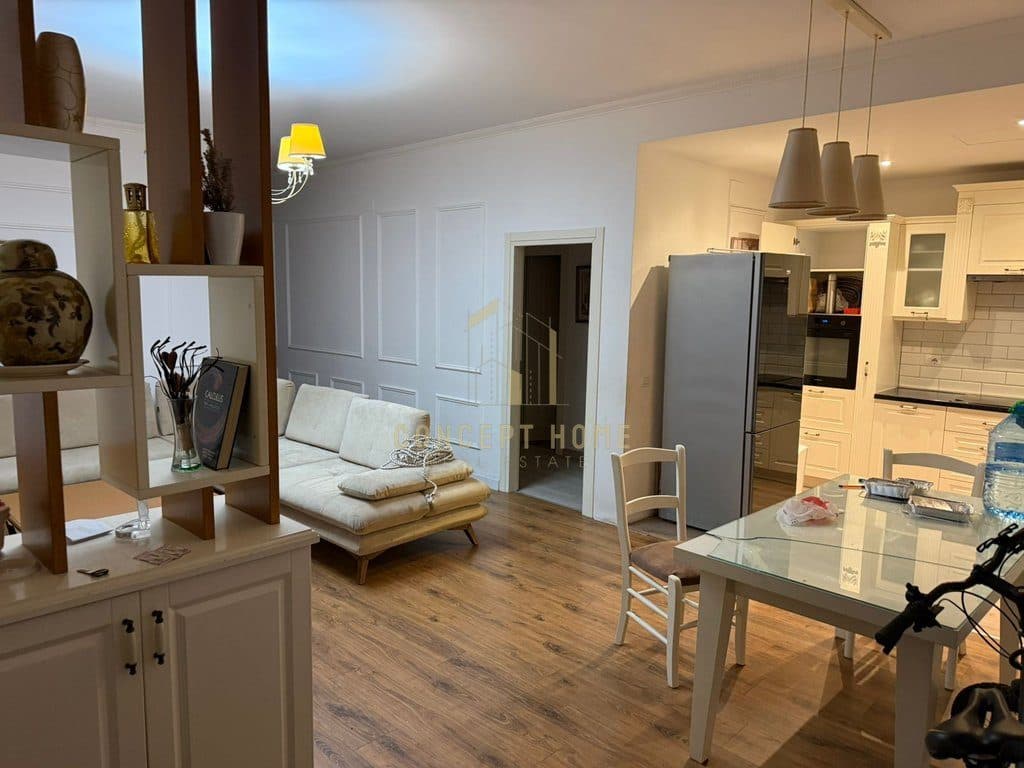 Jepet me qera Apartament 3+1+2 ne Bllok 2