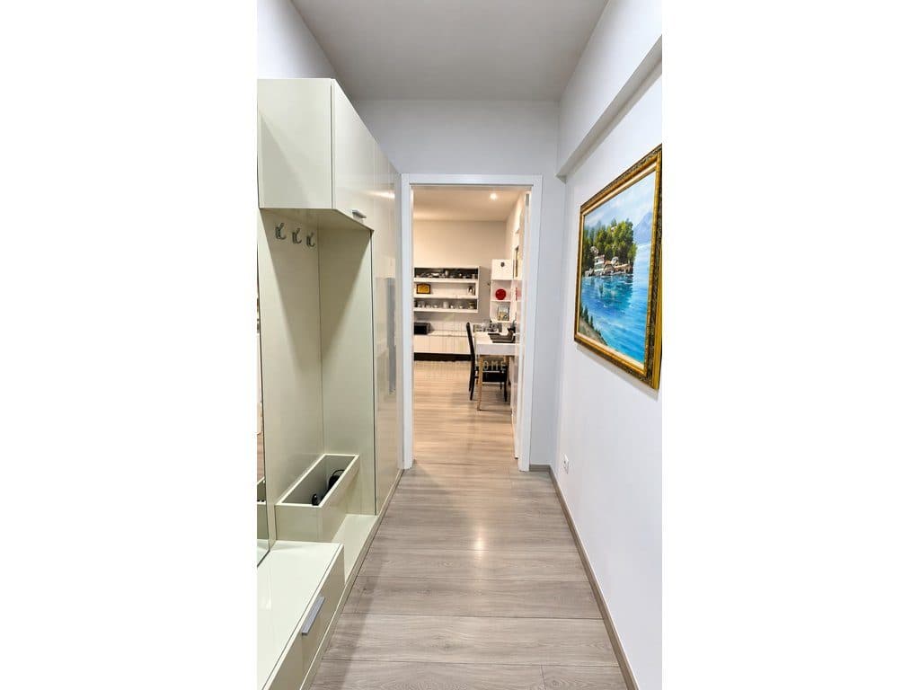 Shitet Apartament 2+1 tek Rruga e Kosovareve 2