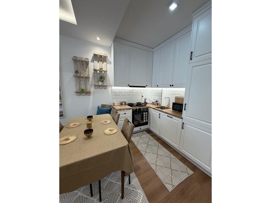 Jepet me qera Apartament 1+1 te Univers City, prane QTU 3